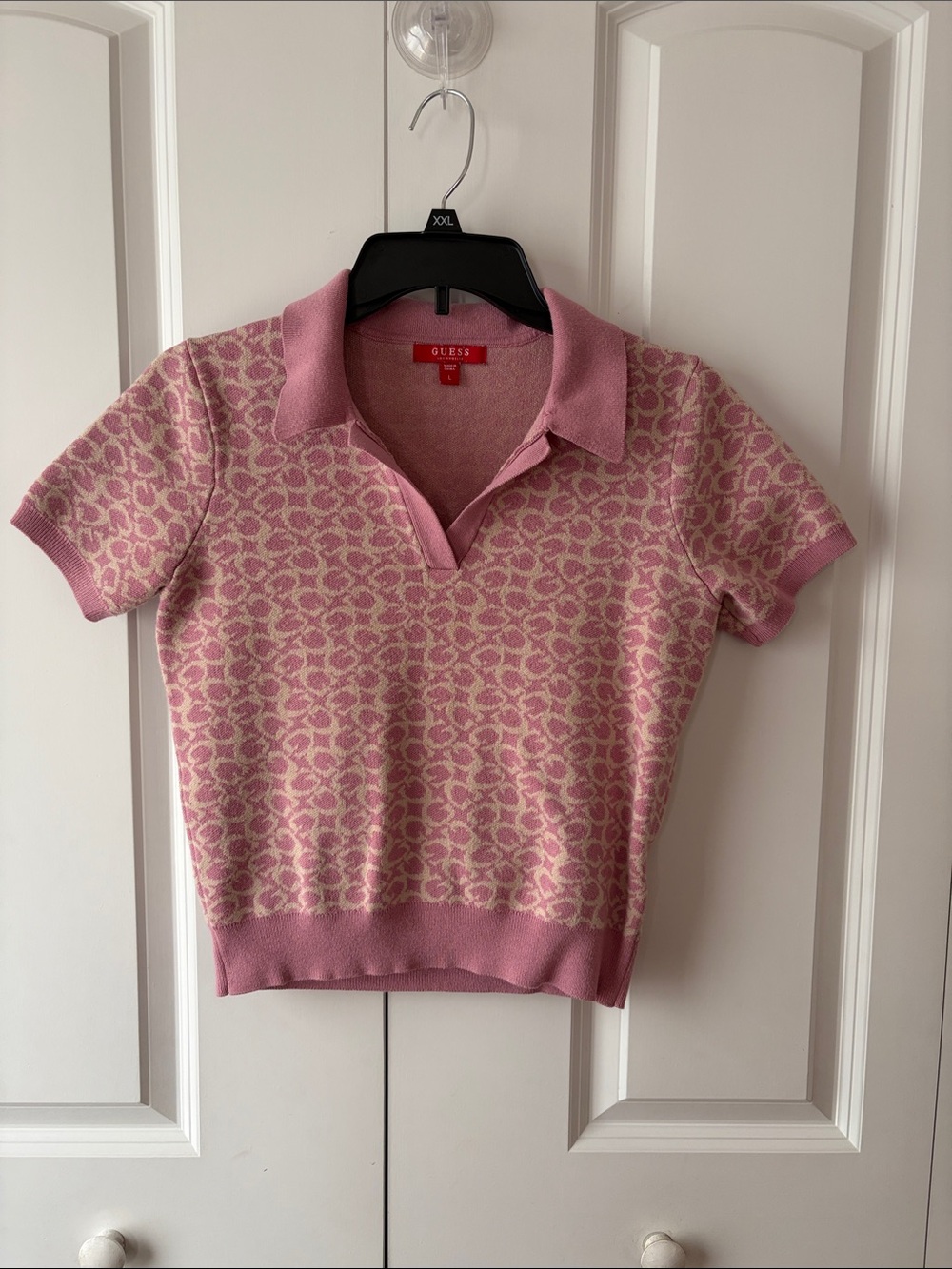 GUESS Pink & Cream Short-Sleeve Polo Knit Top Size Large